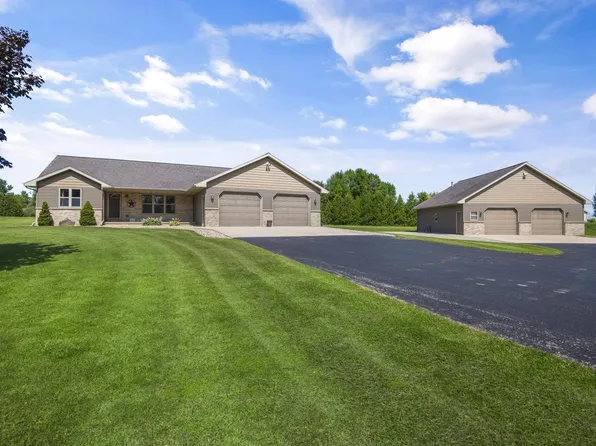 W2518 Raine Rd, Seymour, WI 54165
