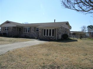 1143 Carrington Cres N, Portsmouth, VA 23701