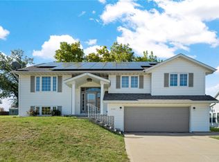 2102 Milligan Ct SW, Cedar Rapids, IA 52404