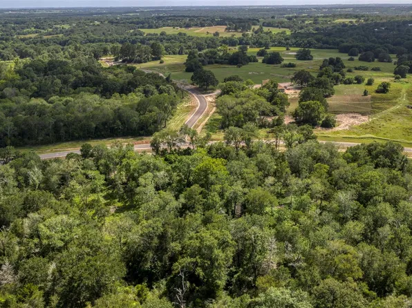 2-25 Millwood Trl, Brenham, TX 77833