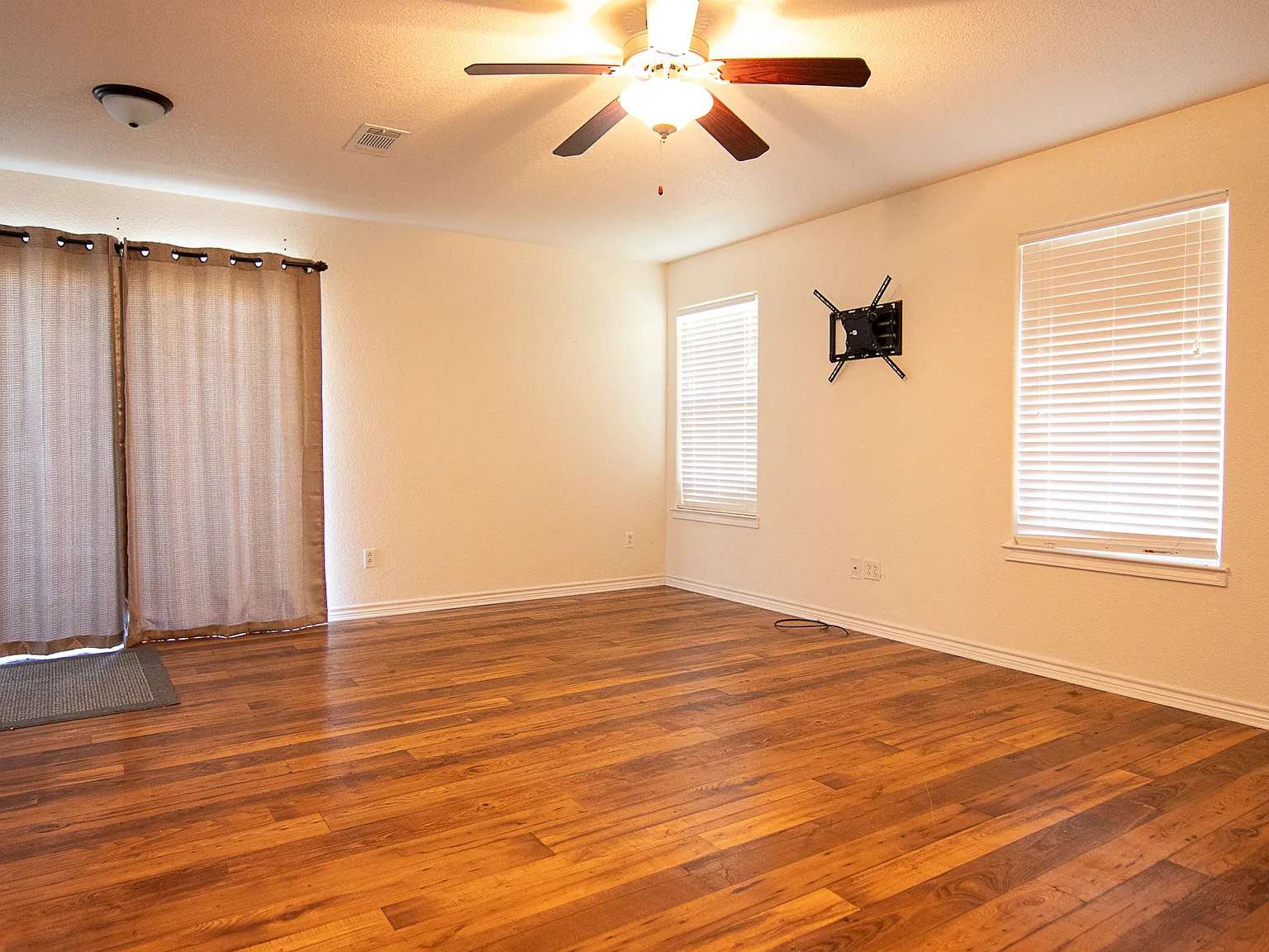 655 Mitchell Street - Lee - 1 — Photo 3