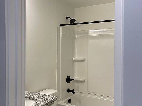 5th image of 272 Malvern Dr SW #272