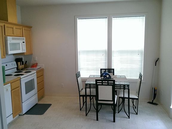 3rd image of 8329 16th Ave SE