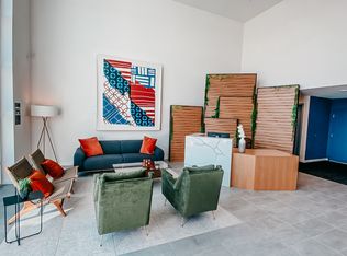 Sienna, Los Angeles, CA 90006