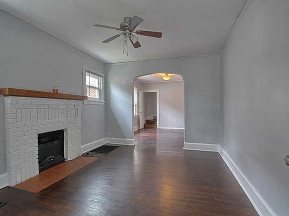 4th image of 20 Hartwell Ct
