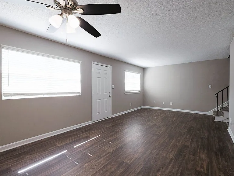 Hampton Hall | Comfort, Convenience, & Community All In One — Photo 377