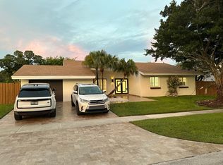 16571 Lake Tree Dr, Weston, FL 33326