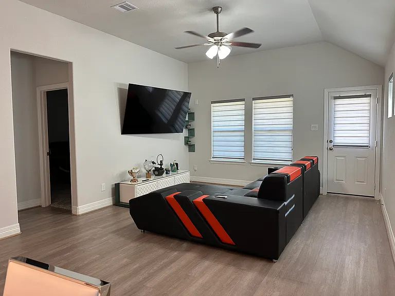 15515 Sailpoint Ln — Photo 12