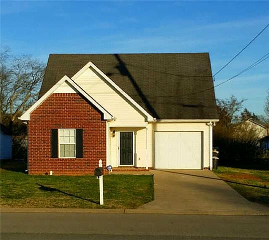 1st image of 1136 Eastwoods Dr