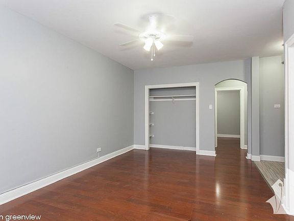 3rd image of 6928 N Greenview Ave #1126