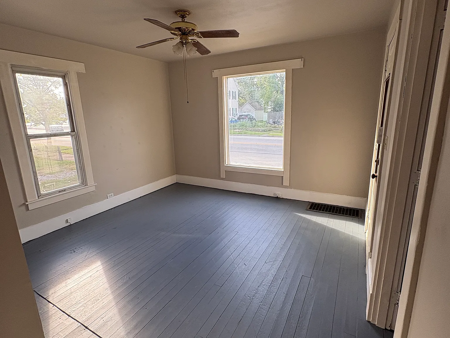 2 bed, 1029 sqft, $1,100 — Photo 3