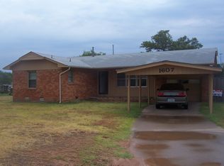 1707 NW 45th St, Lawton, OK 73505