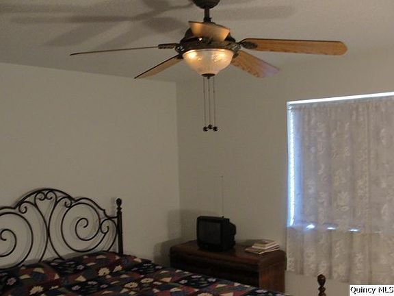 Home for Sale in Quincy, IL $159,000