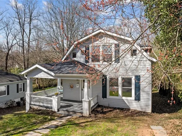 810 Brent St, Winston Salem, NC 27103