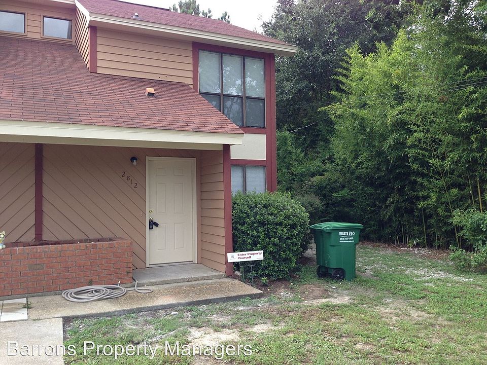 1st image of 2812 Villa Woods Cir