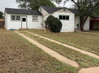 707 E Lake St, Brownfield, TX 79316