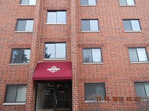 1st image of 1 Bloomingdale Pl APT 520