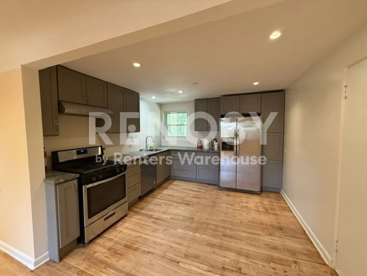 Charming South Park Hill Condo | 2 Bed, 1 Bath | Vintage Character & Modern Comfort — Photo 3