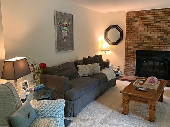 4th image of 3109 Oxford Dr