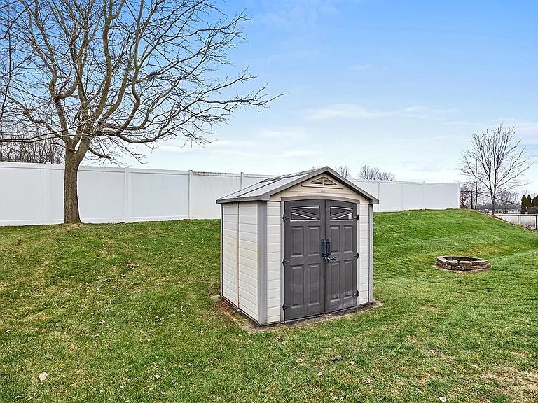 316 Edgewood Dr — Photo 26