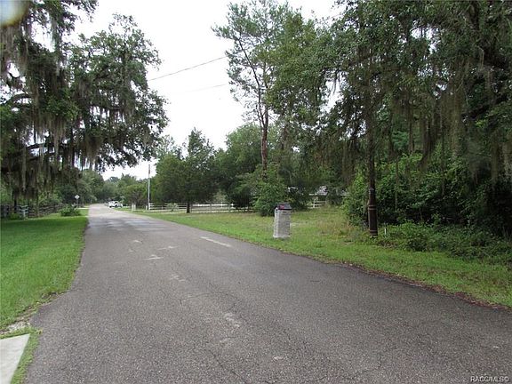 2nd image of 4798 E Spruce Dr