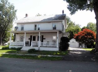 7 Hudson St, Castleton, NY 12033