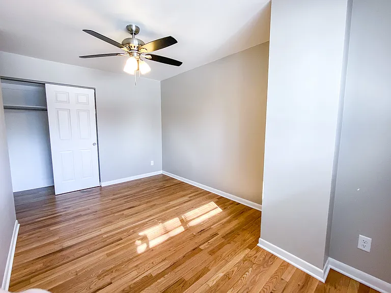 1101 Catalpa Cir — Photo 13