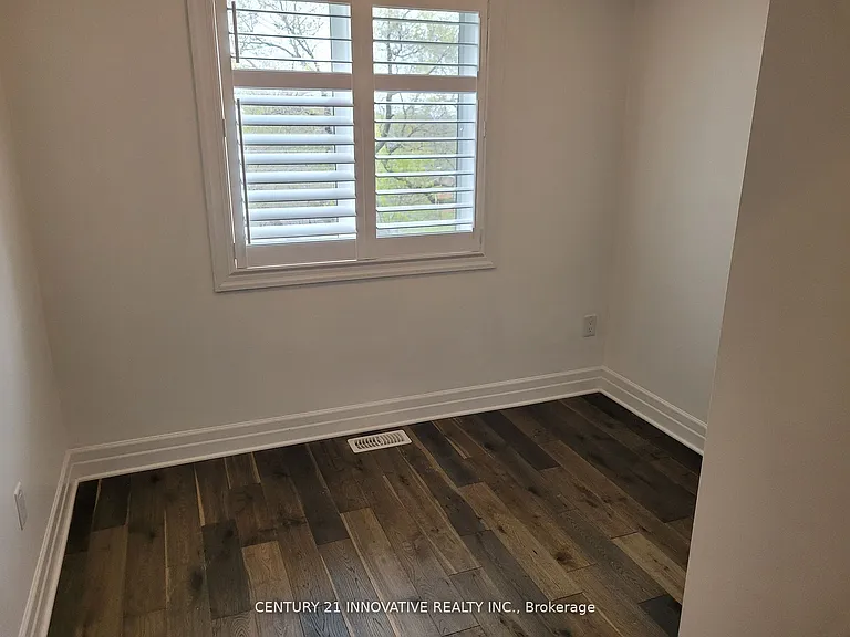 70 Plains Rd W #38 — Photo 20