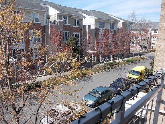 5th image of 641 Raphael Pl