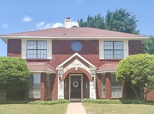 917 Micarta Dr, Mesquite, TX