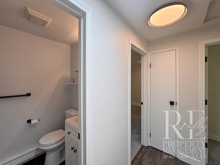 8240 NE Seawind Ave — Photo 12