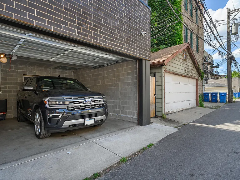 3615 N Wilton Ave #2 — Photo 26
