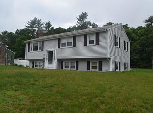 90 Captain Standish Dr, Abington, MA 02351