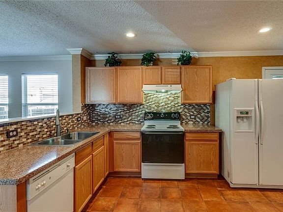 2nd image of 4944 Parkview Hills Ln