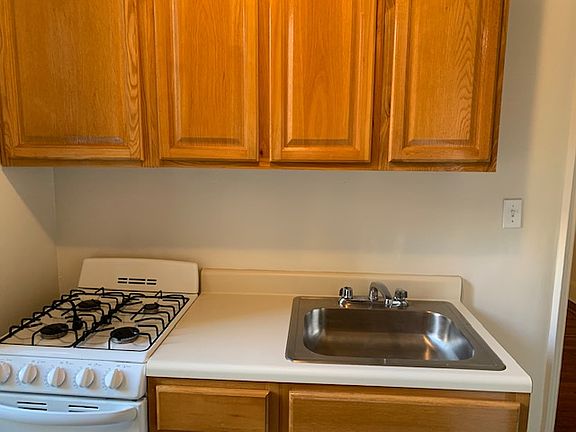 3rd image of 28-16 34th St #5D
