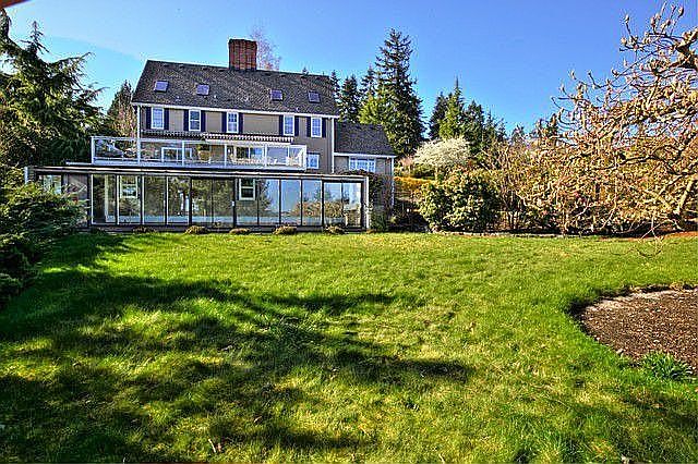 .75 Acre Lot, Glorious Views