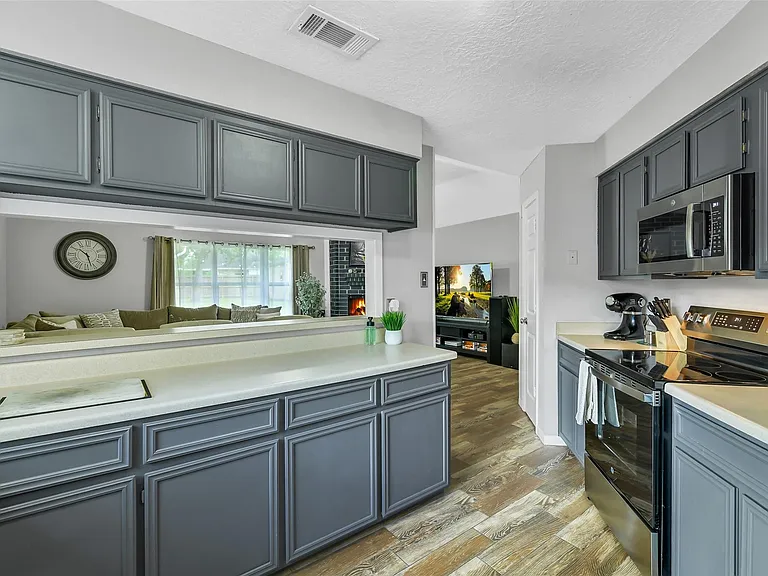 710 Razee Ct — Photo 11