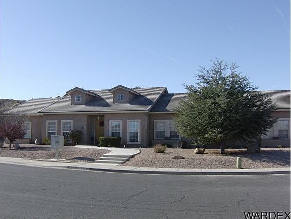 1st image of 641 Country Club Dr