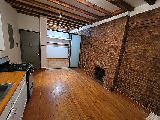 5th image of 2251 1st Ave #6