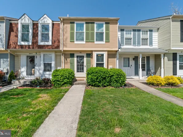 16 Trailwood Rd, Nottingham, MD 21236