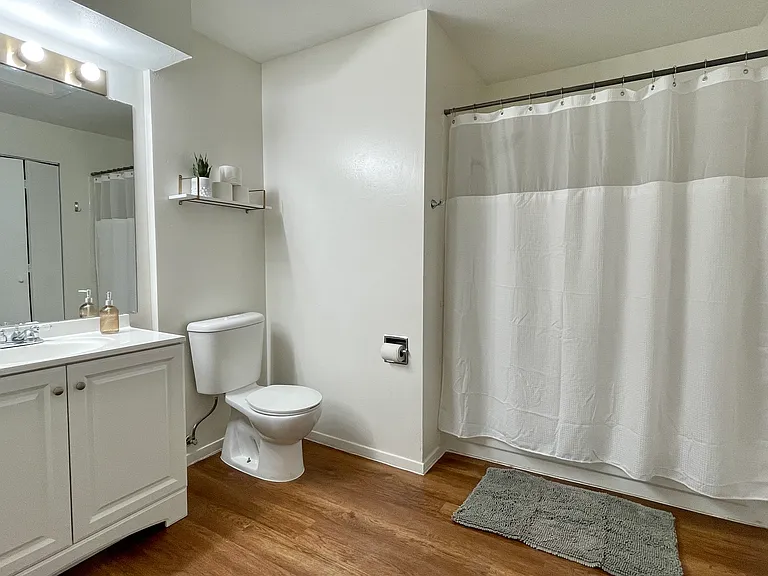 8112 Scottshill — Photo 17