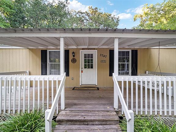 4th image of 3747 SE 126th Pl