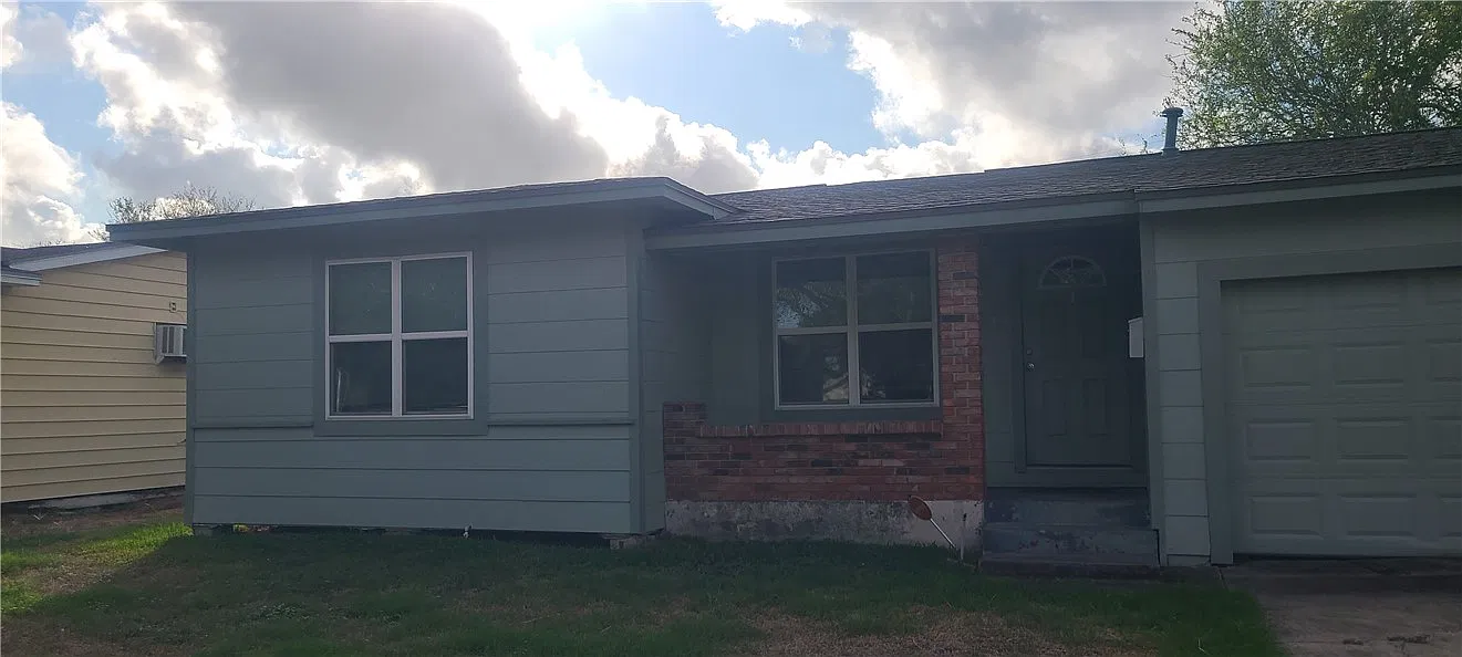 2 bed, 2.0 bath, 1320 sqft, $1,650 — Photo 2