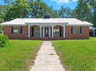 402 E Poplar St, Atmore, AL 36502