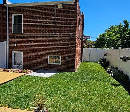 3rd image of 6414 Lawndale Ave
