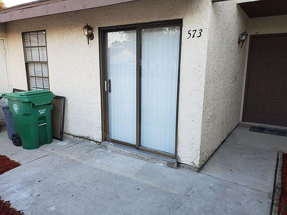 3rd image of 573 SW Tamworth St