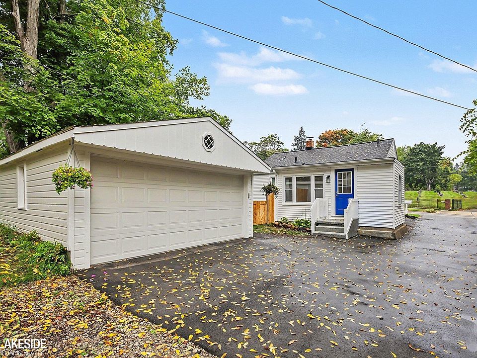 355 W Saint Clair St, photo 28