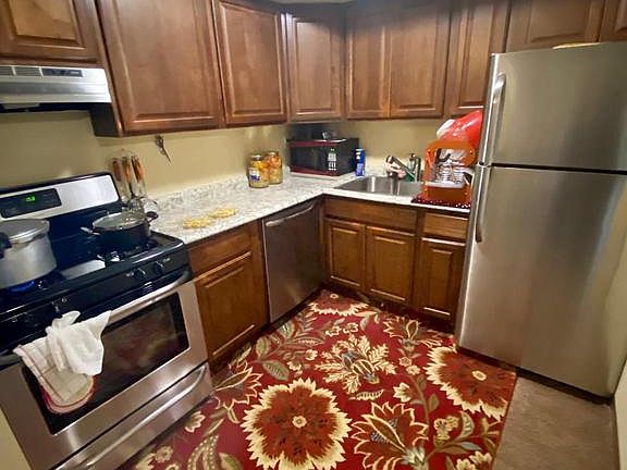 4th image of 7740 Rockwell Ave