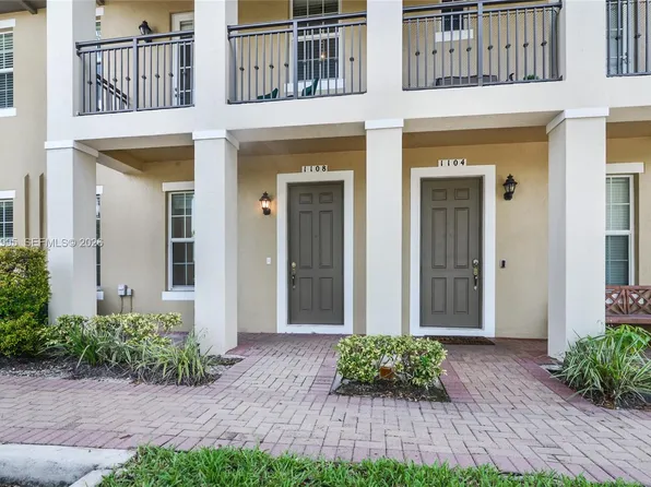 1108 SW 146th Ter, Hollywood, FL 33027