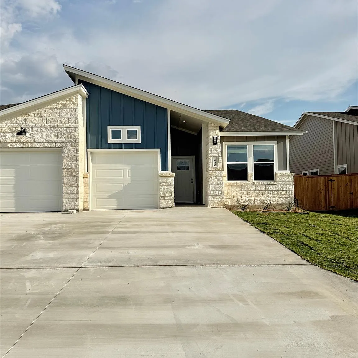 3 bed, $1,600 — Photo 2